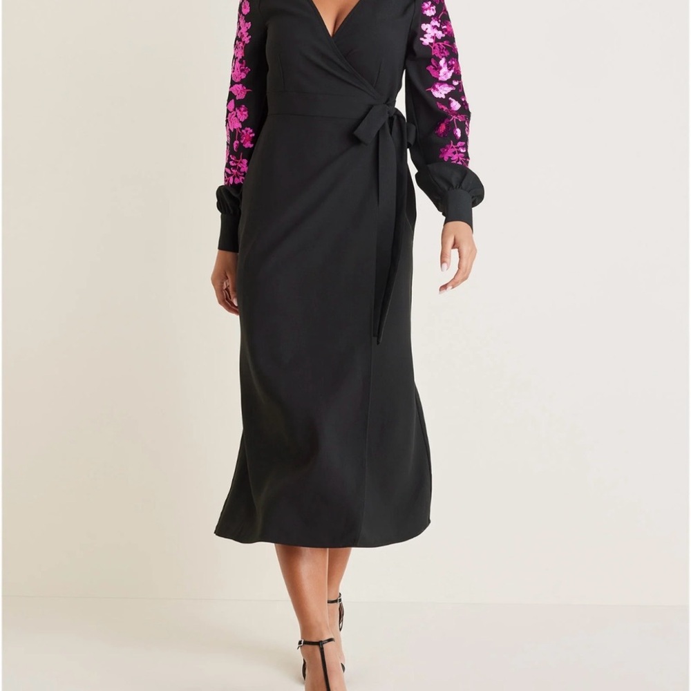 🆕 VENUS Black Dress with Vibrant Pink Floral Sleeves